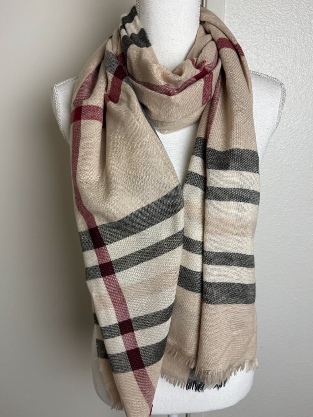 V. Fraas Burberry Style Plaid Soft Scarf Wrap Beige Black Burgundy Made Germany